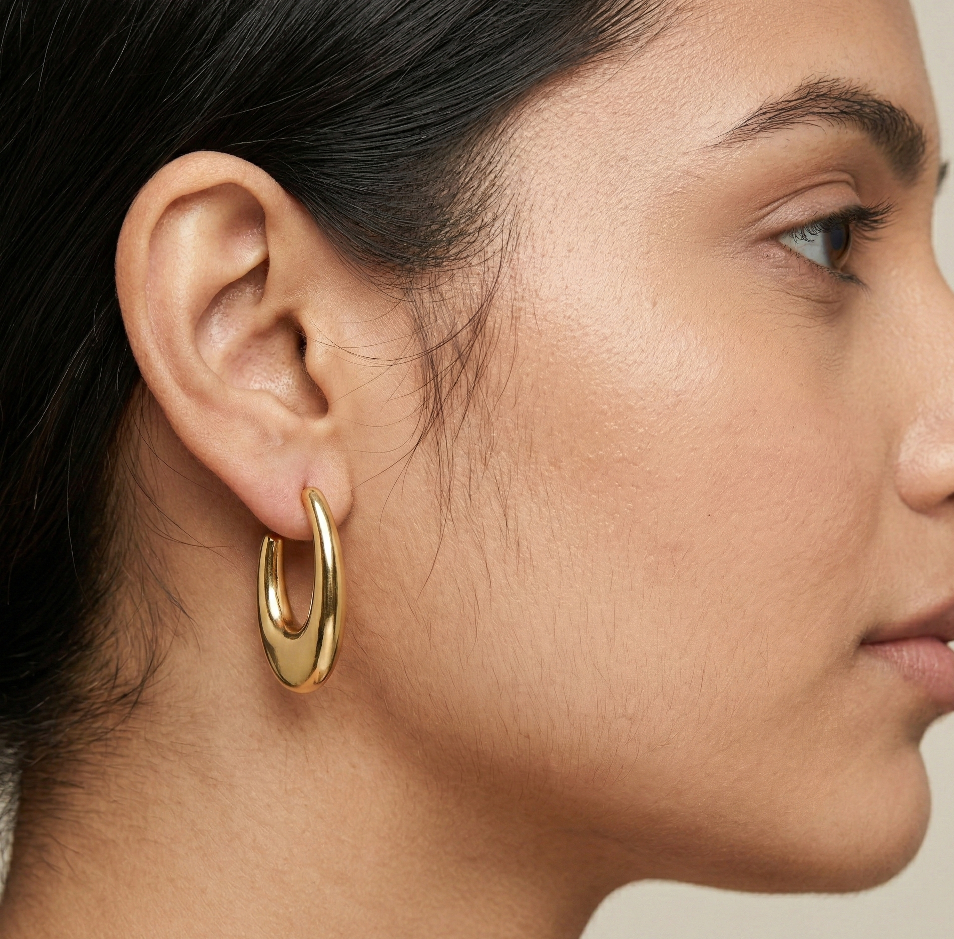 18K Gold Plated U Shape Hoop Earrings in 316L Stainless Steel