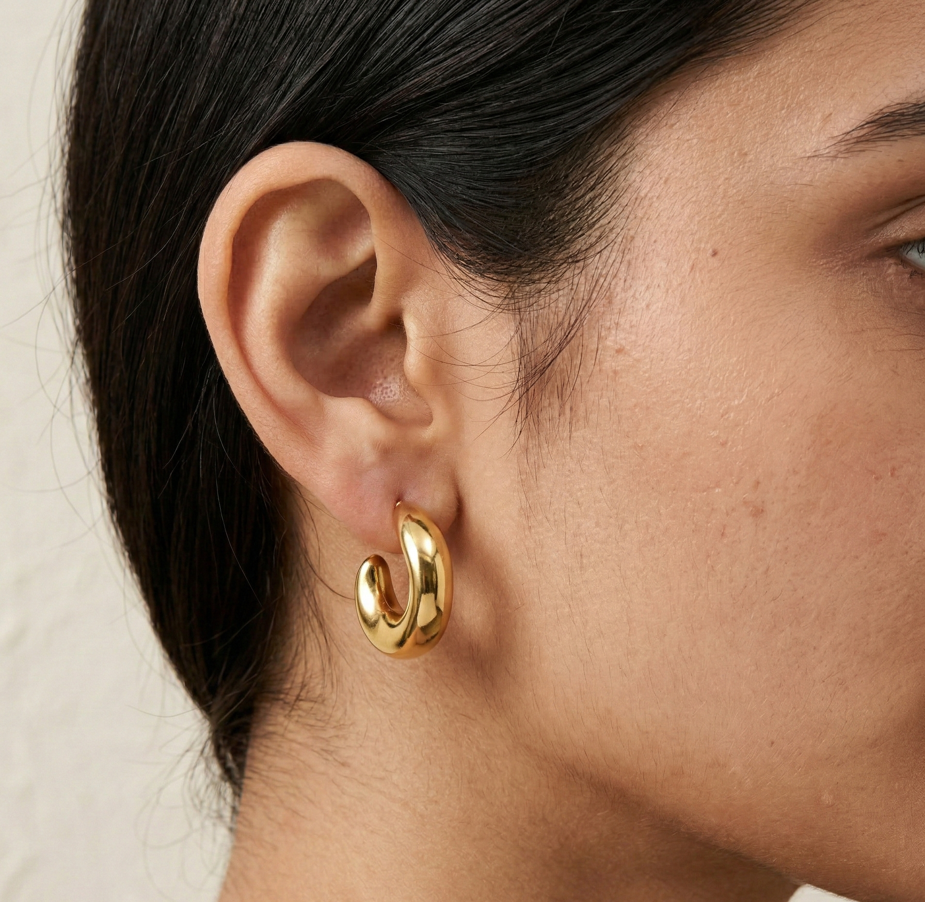 18K Gold Plated C Shape Stud Earrings in 316L Stainless Steel