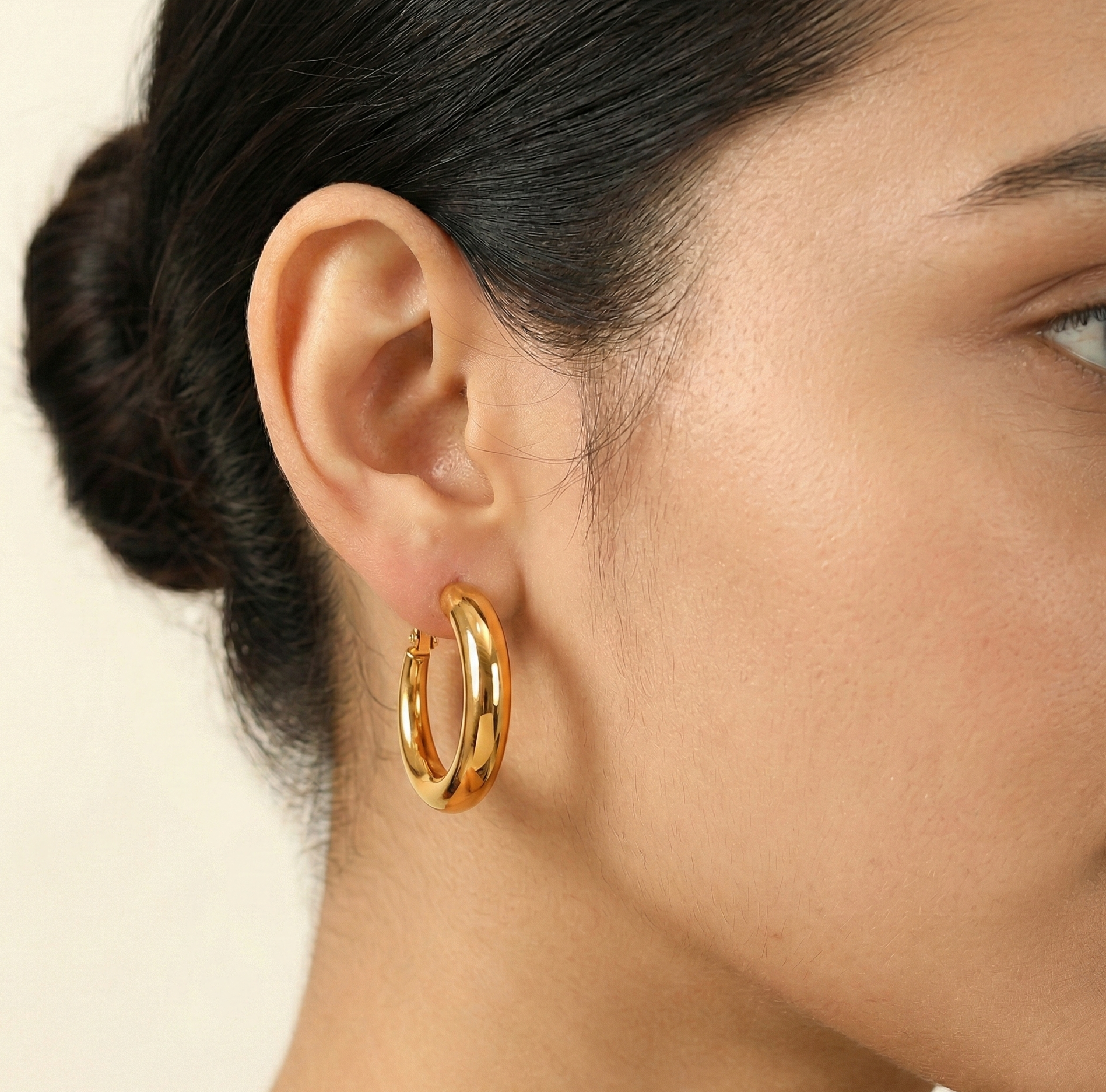 18K Gold Plated Minimalist Hoop Earrings in 316L Stainless Steel