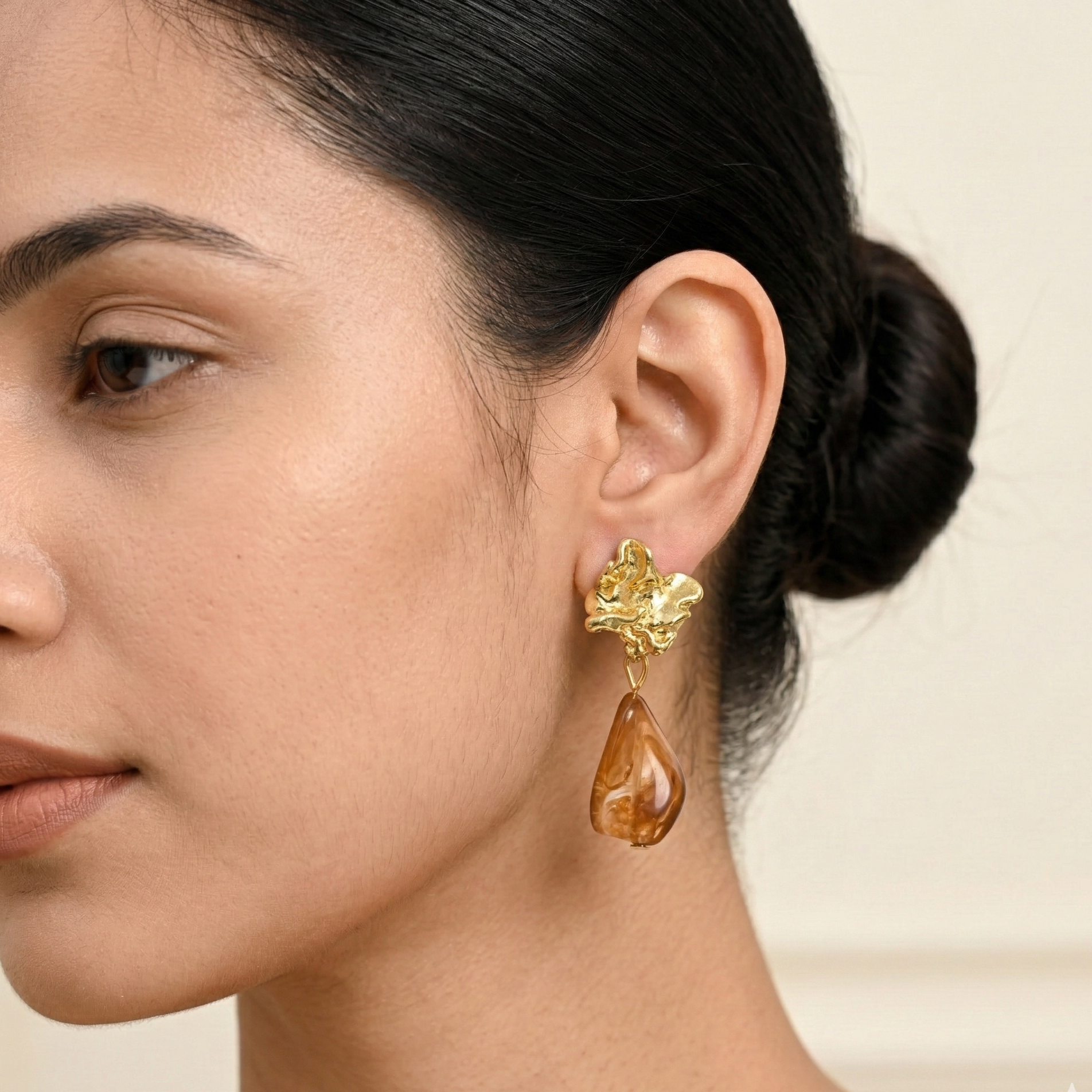 Amber Resin Drop Earrings Gold Tone Flower Studs