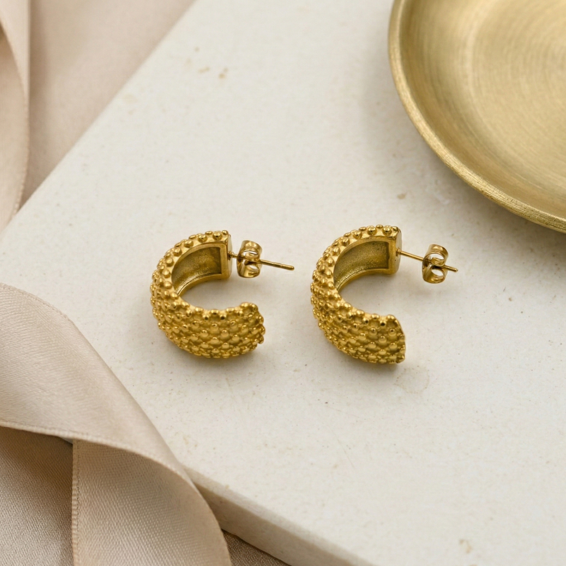 Textured C Hoop Earrings 18K Gold PVD Plated 316L Stainless Steel