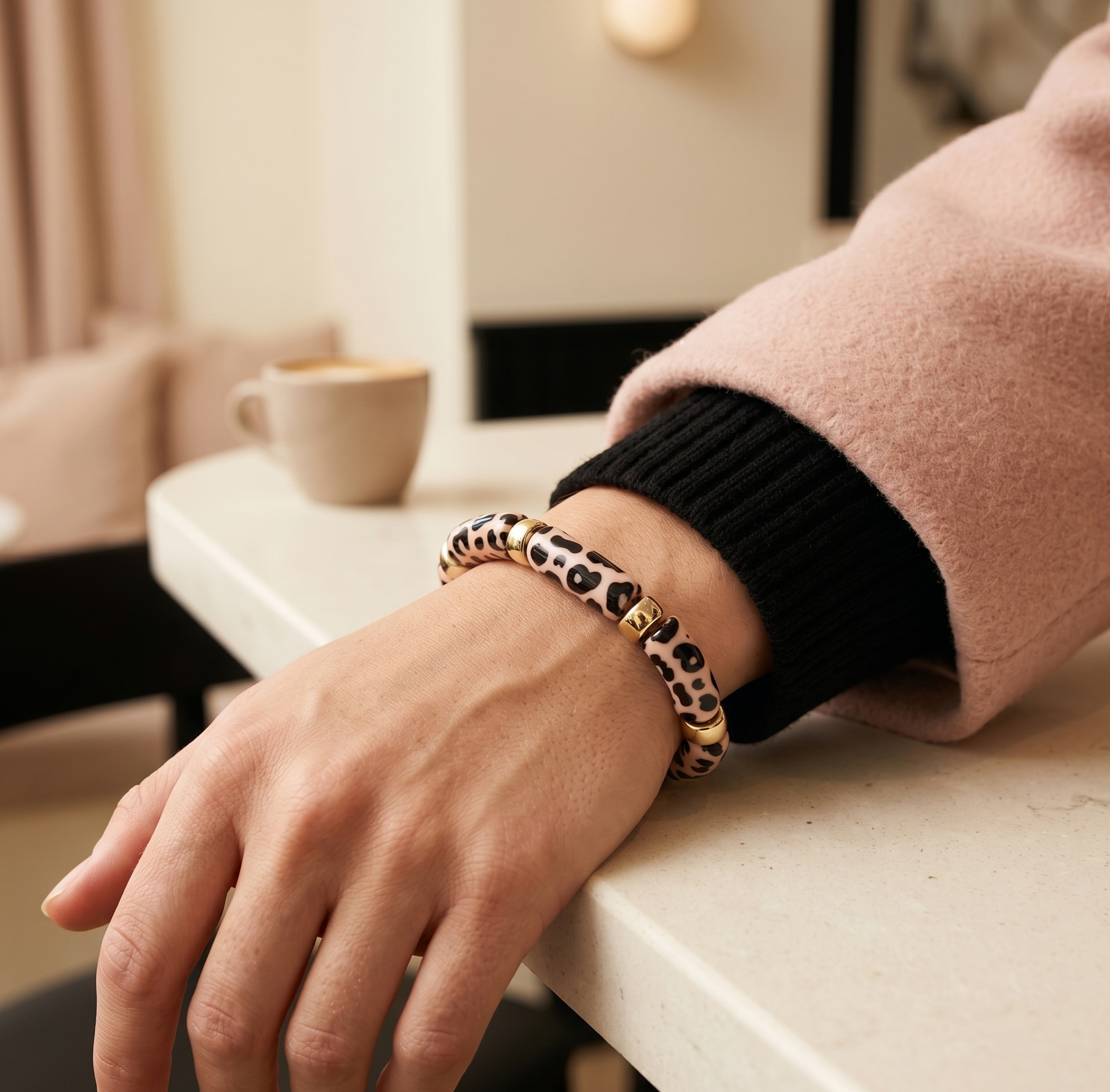 Pink Leopard Print Acrylic Beaded Stretch Bracelet with Gold Accents for Women