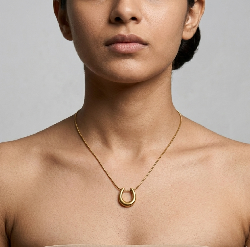 Gold U Shaped Horseshoe Pendant Snake Chain Necklace for Women