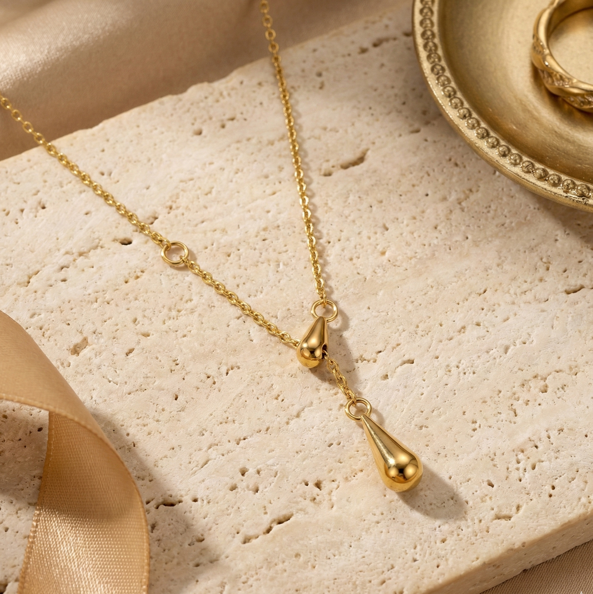 18K Gold Water Drop Y Pendant Necklace for Women