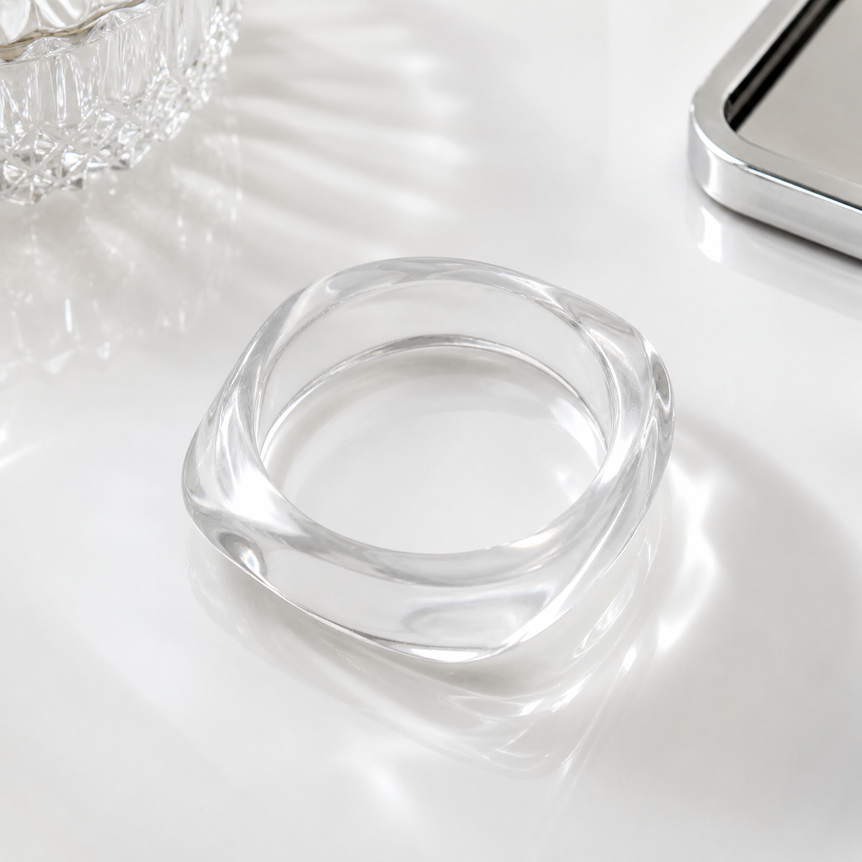 Clear Geometric Acrylic Resin Bangle Bracelet for Women