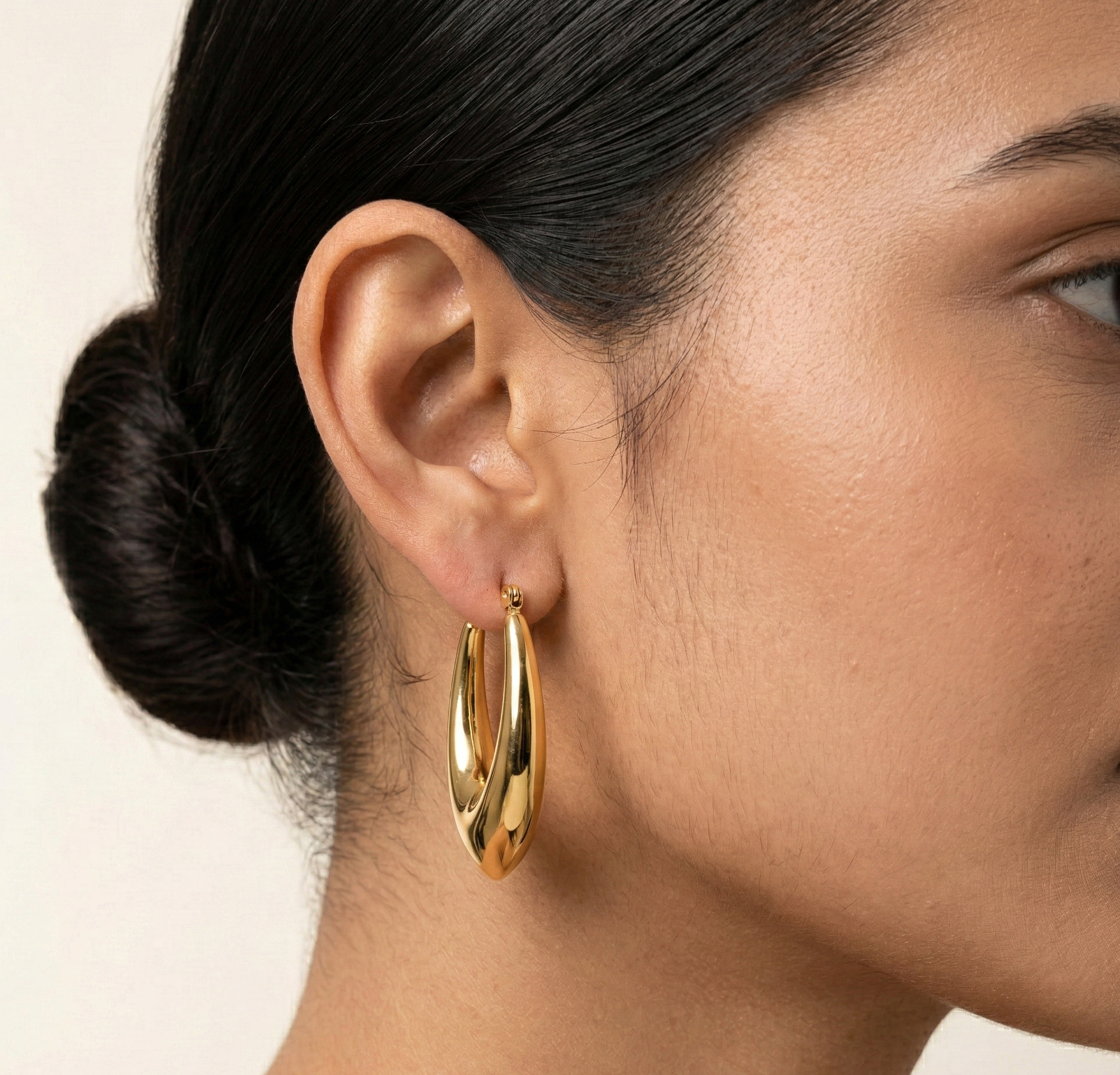 18K Gold Plated Dome Oval Hoop Earrings in 316L Stainless Steel