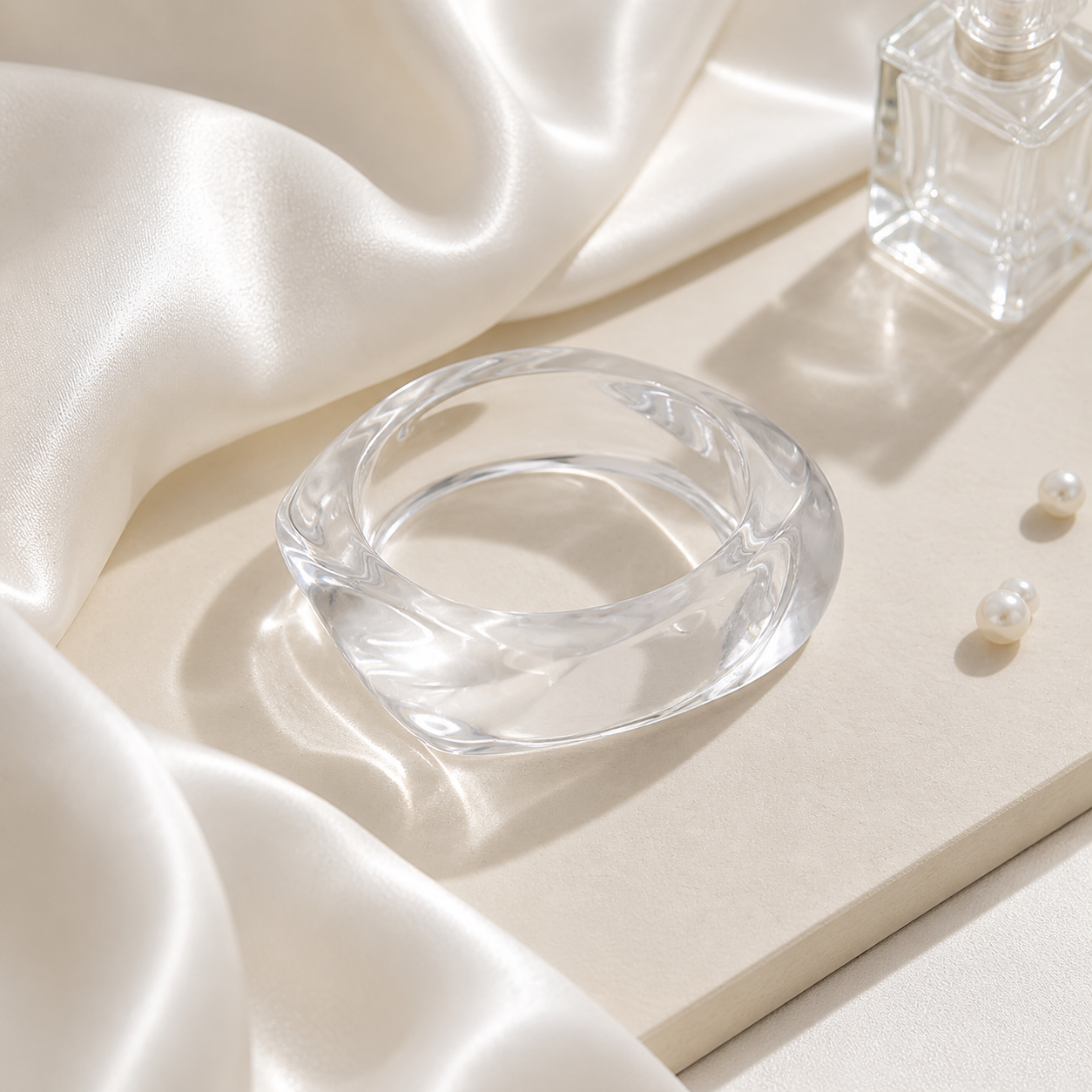 Clear Geometric Acrylic Resin Bangle Bracelet for Women