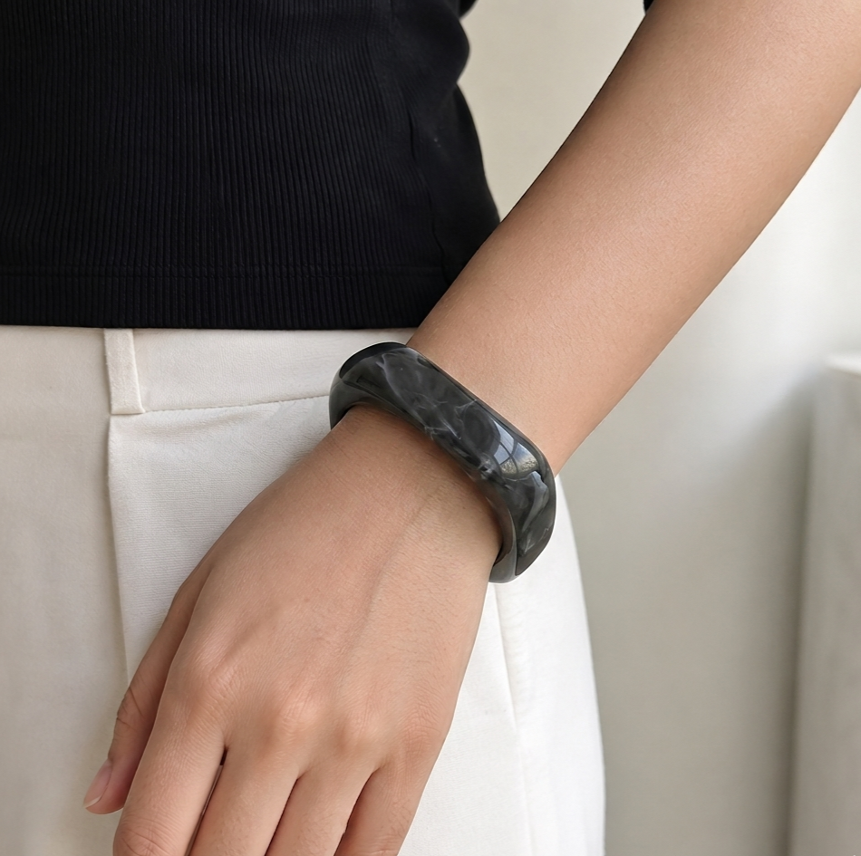 Black Chunky Geometric Resin Bangle Bracelet for Women
