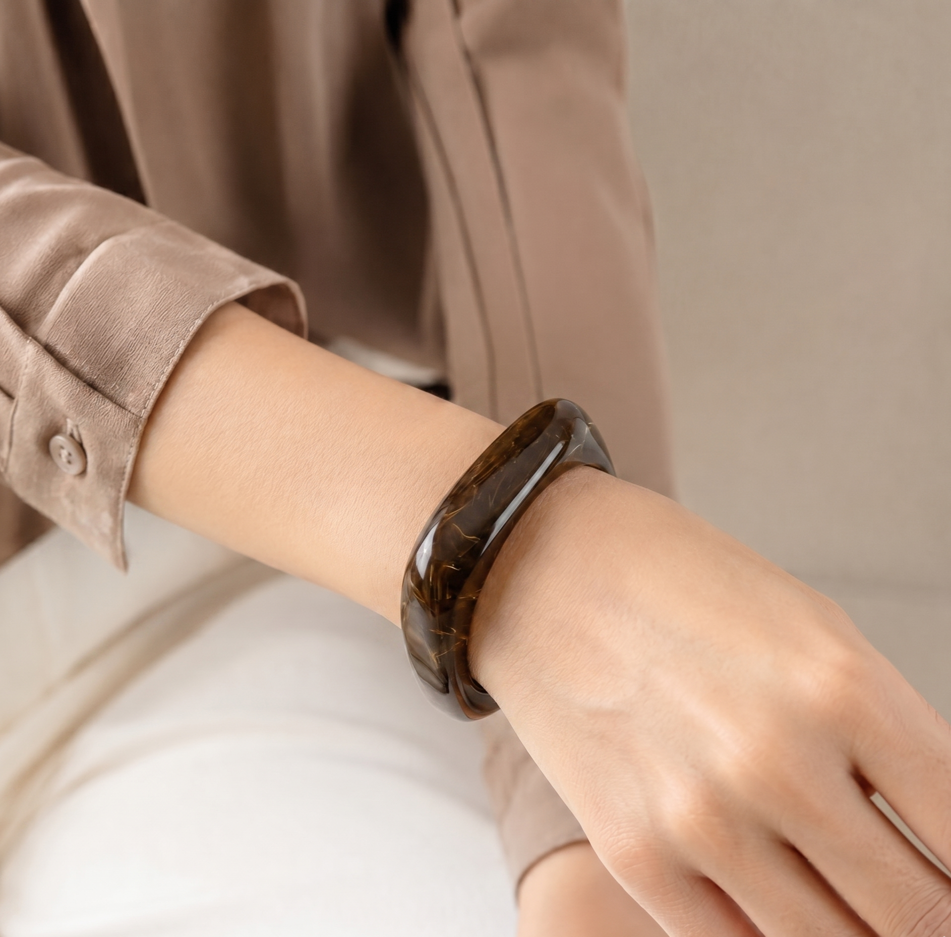 Smoky Brown Geometric Resin Bangle Bracelet for Women