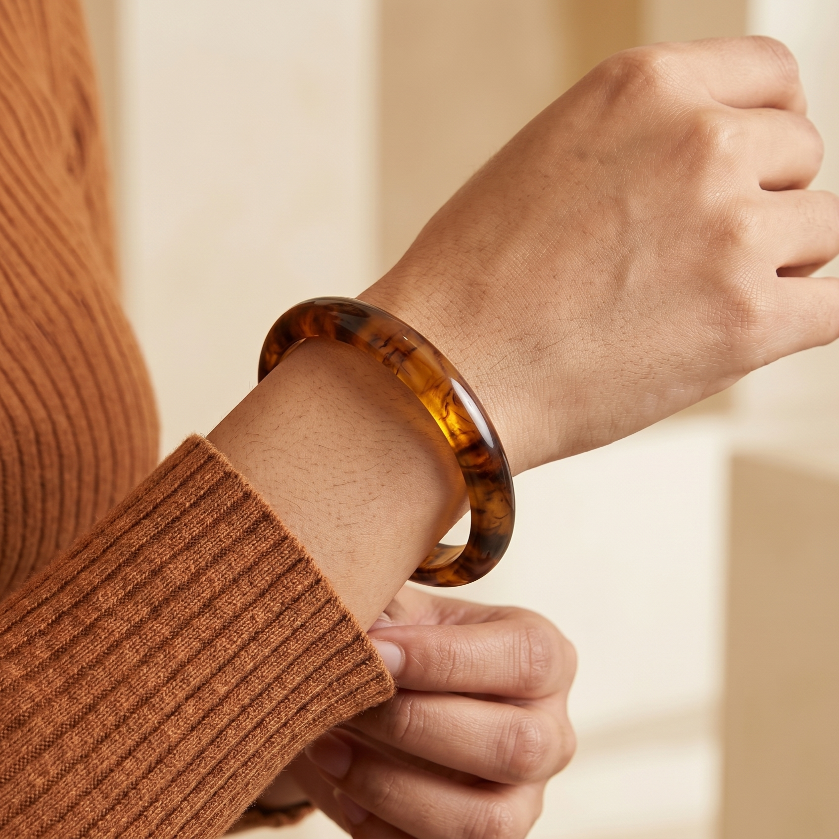 Amber Brown Round Resin Bangle Bracelet for Women