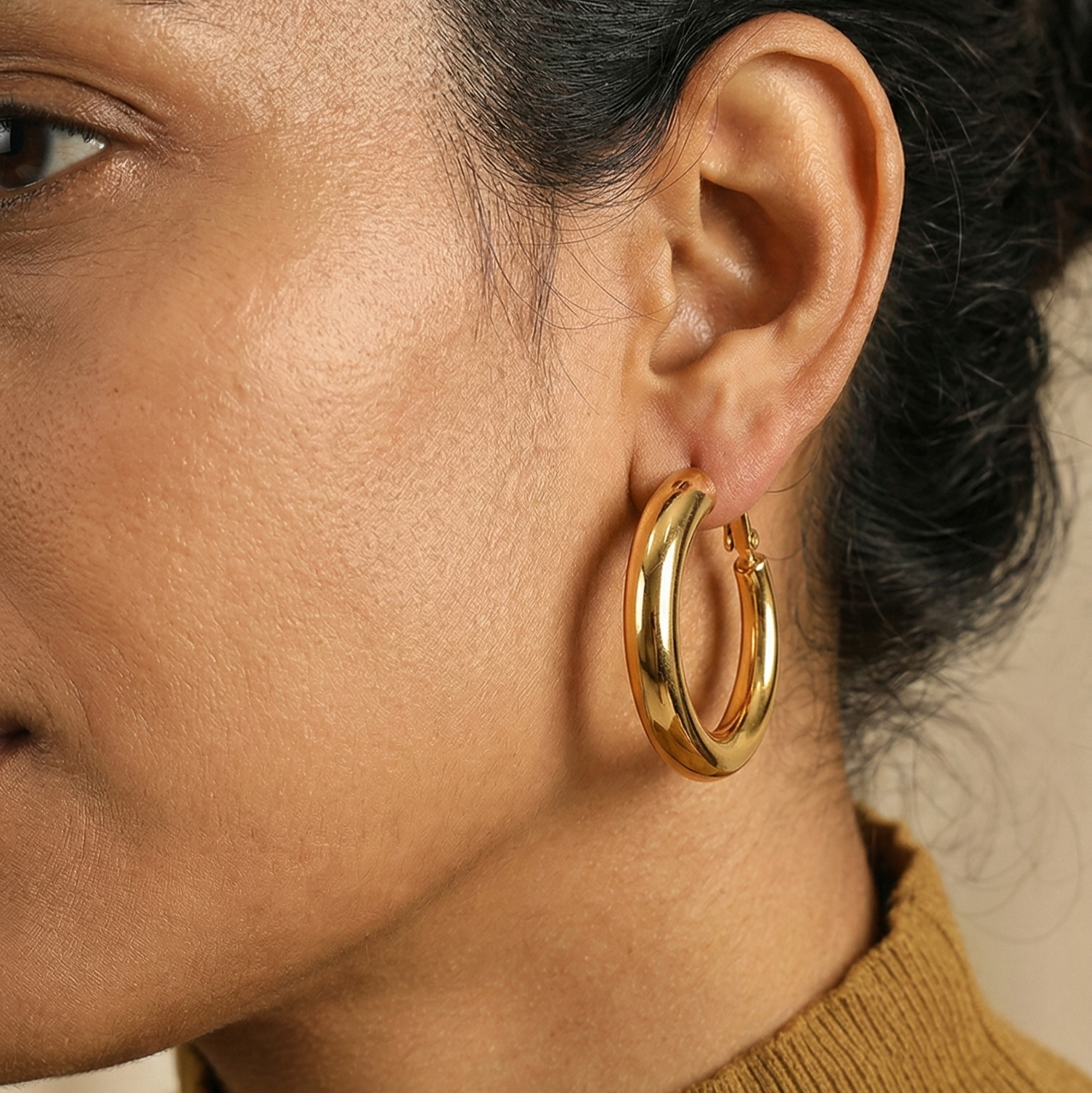 18K Gold Plated Minimalist Hoop Earrings in 316L Stainless Steel